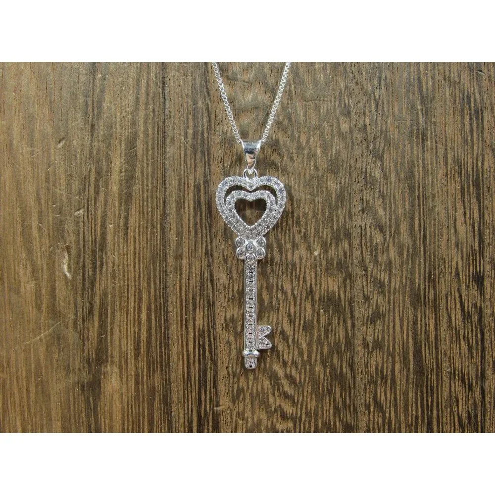 18" Sterling Silver Bright White Sapphire Key Pendant Necklace Vintage - Picture 1 of 7